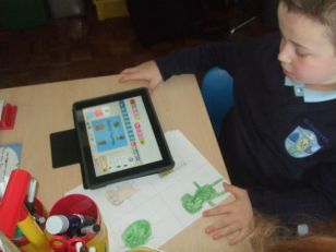 P3-4 working with the Ipads