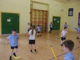  In their Fundamental Movement Skills this morning, P3/4 enjoyed playing Unihoc.